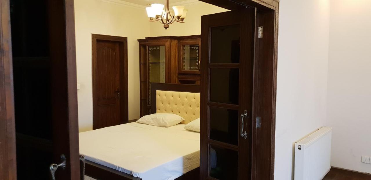 Reina Boutique Hotel - G9 Исламабад Экстерьер фото